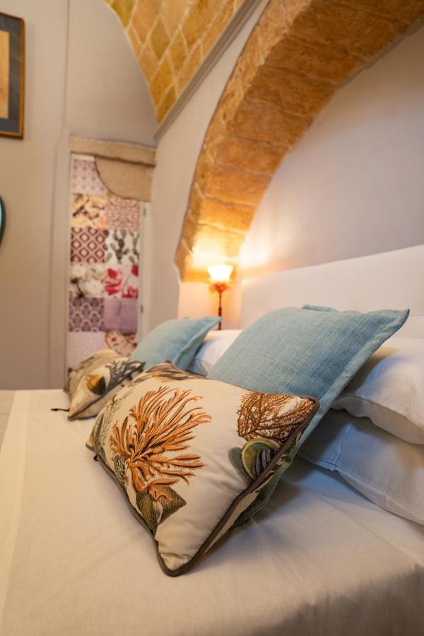 Lithos Guest Room Barletta Exterior photo